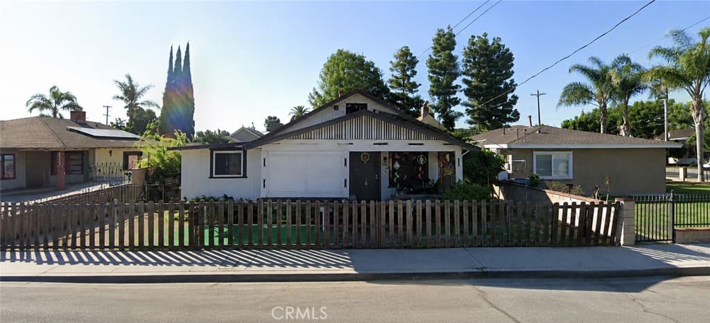 Home at 1086 W 12th, Pomona — photo 1 of 1