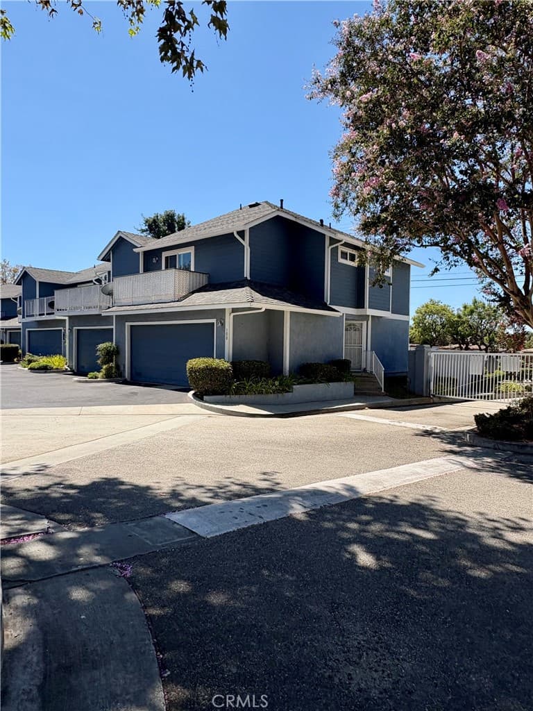 Townhouse at 100 N Glendora, Covina — photo 1 of 2