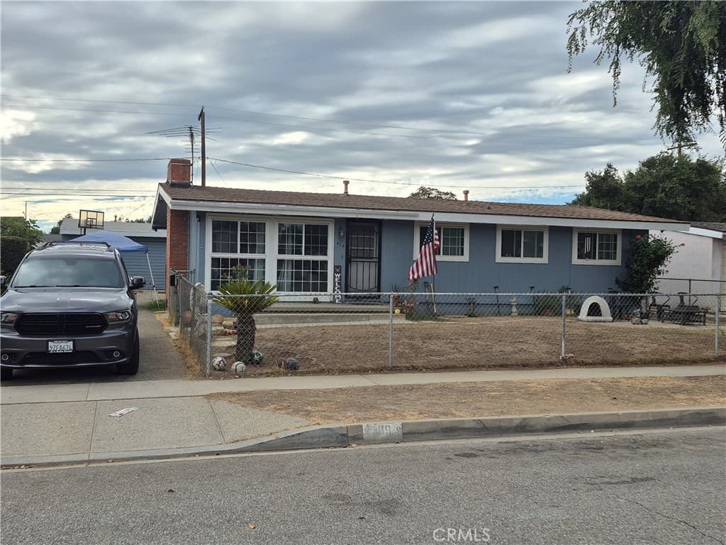 Home at 419 E Lee, Azusa — photo 1 of 12