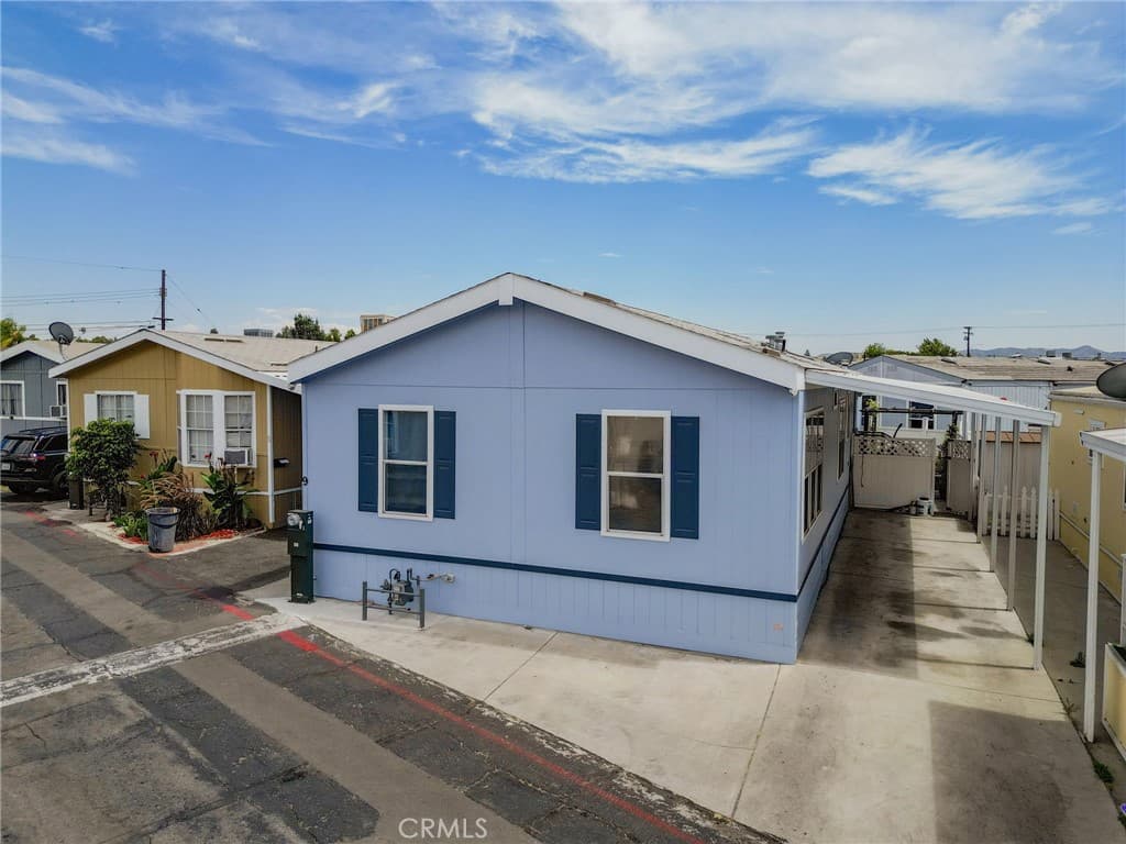 Home at 1700 South Glendora Ave 9, Glendora — photo 3 of 12
