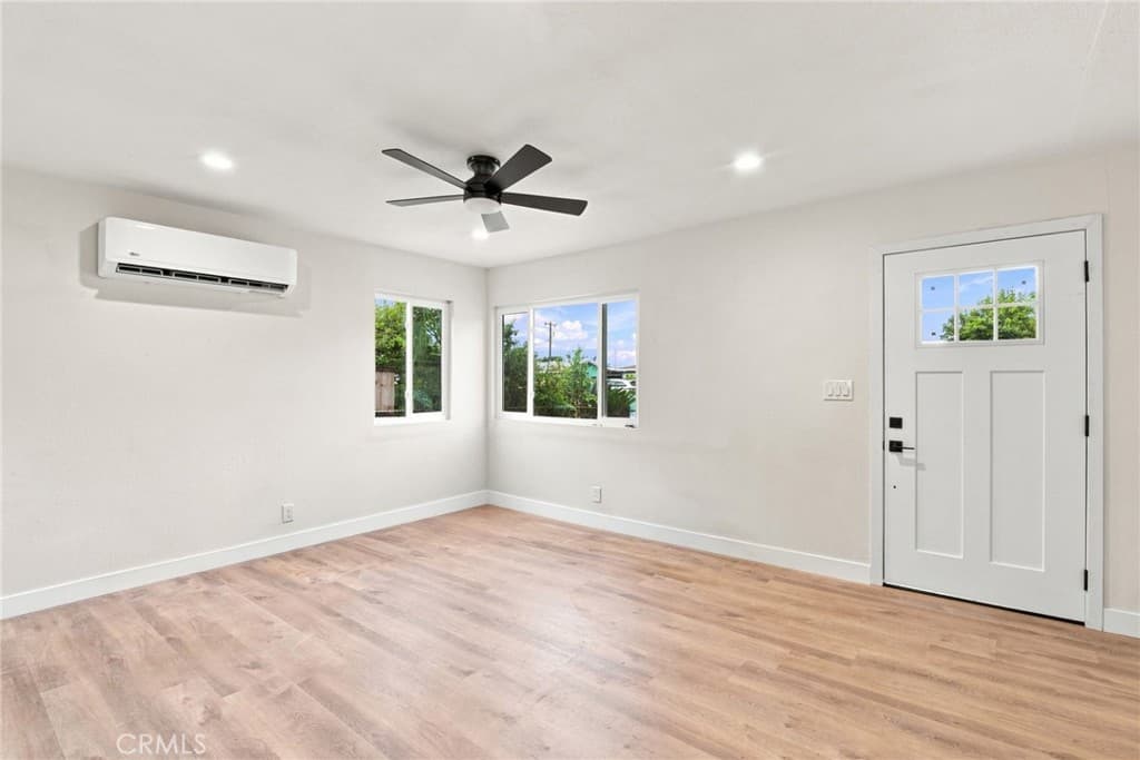 Home at 5538 N Aspan, Azusa — photo 4 of 12