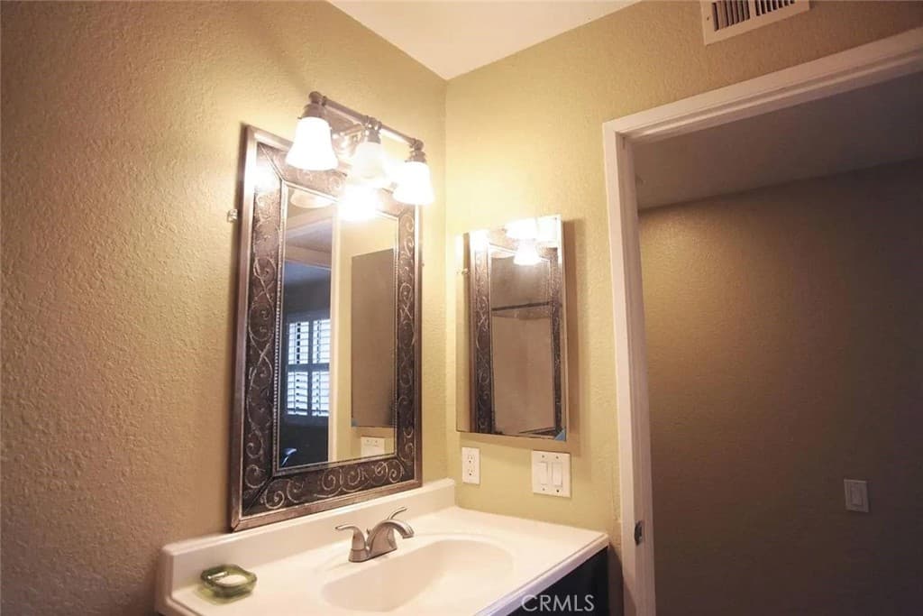 Condo at 22801 Hilton Head Drive 17, Diamond Bar — photo 7 of 12
