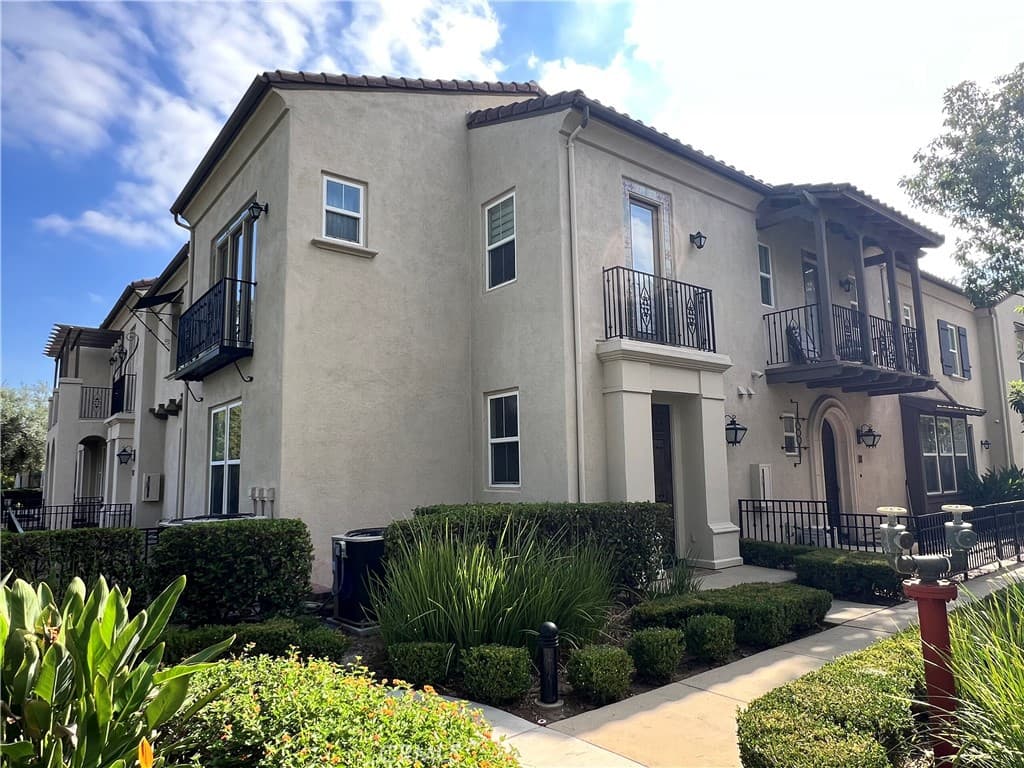 Townhouse at 883 Terrace W, Diamond Bar — photo 1 of 12