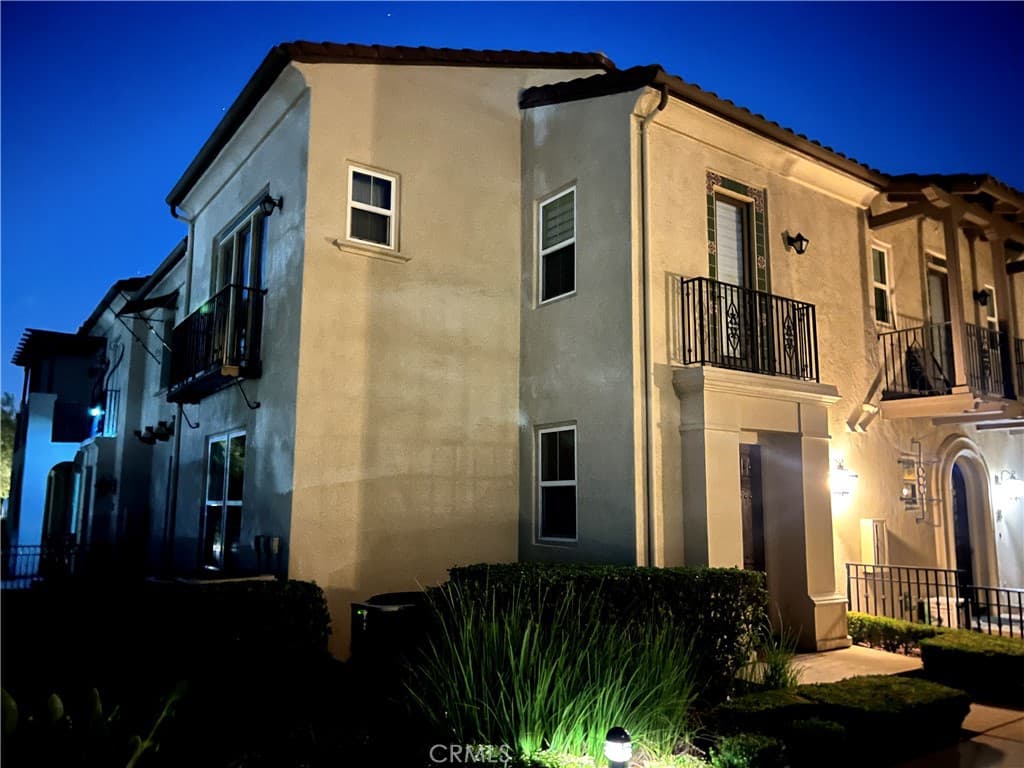 Townhouse at 883 Terrace W, Diamond Bar — photo 3 of 12