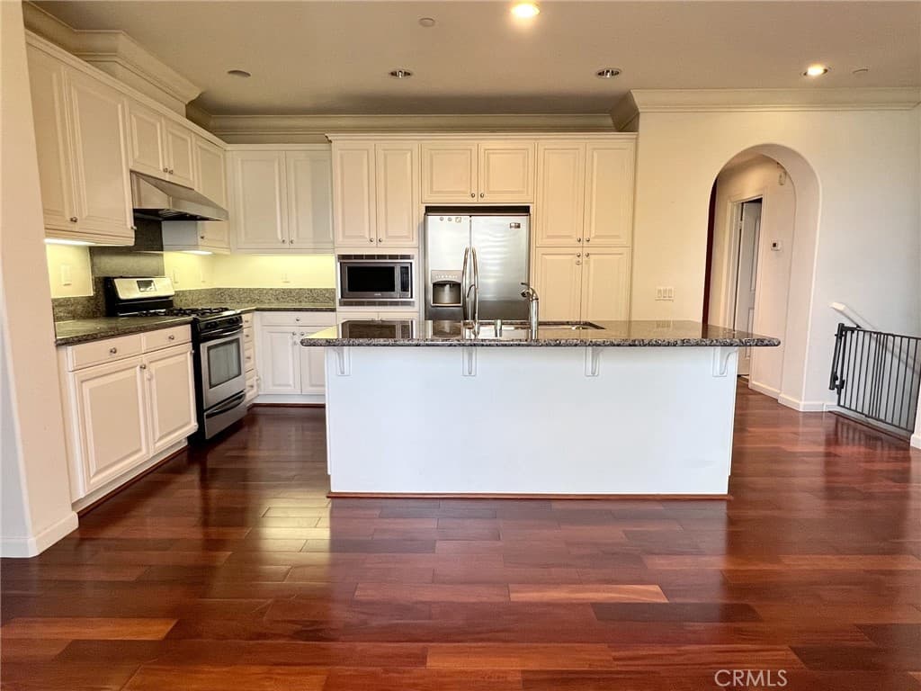 Townhouse at 883 Terrace W, Diamond Bar — photo 6 of 12