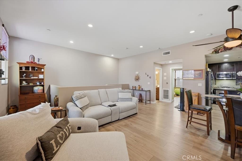 Home at 354 S. San Dimas Ave, San Dimas — photo 8 of 12