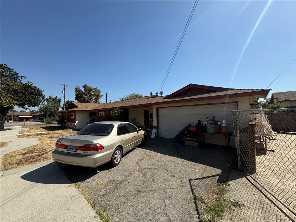Home at 278 E Cherry, Monrovia — photo 6 of 12
