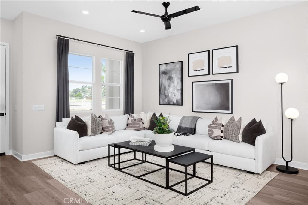 Condo at 226 Roma Court, Walnut — photo 3 of 12