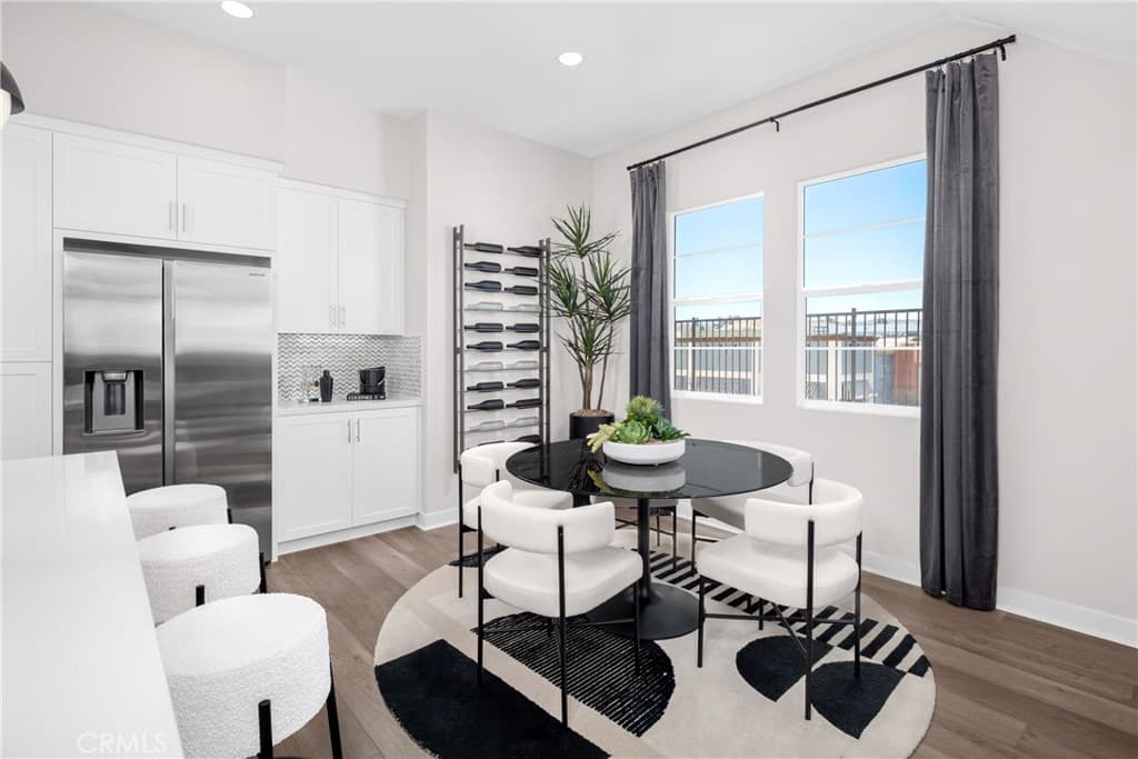 Condo at 226 Roma Court, Walnut — photo 6 of 12