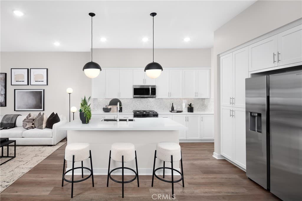 Condo at 226 Roma Court, Walnut — photo 8 of 12