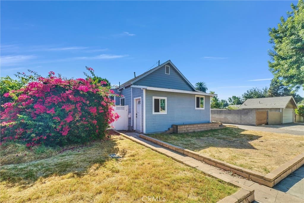 Home at 2532 N White Avenue, La Verne — photo 4 of 12