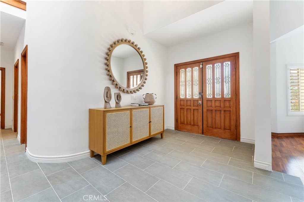 Home at 1011 Rodeo Road, Arcadia — photo 2 of 12