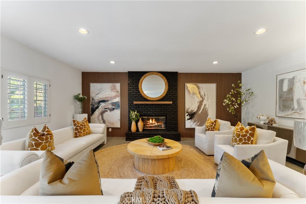 Home at 1011 Rodeo Road, Arcadia — photo 11 of 12