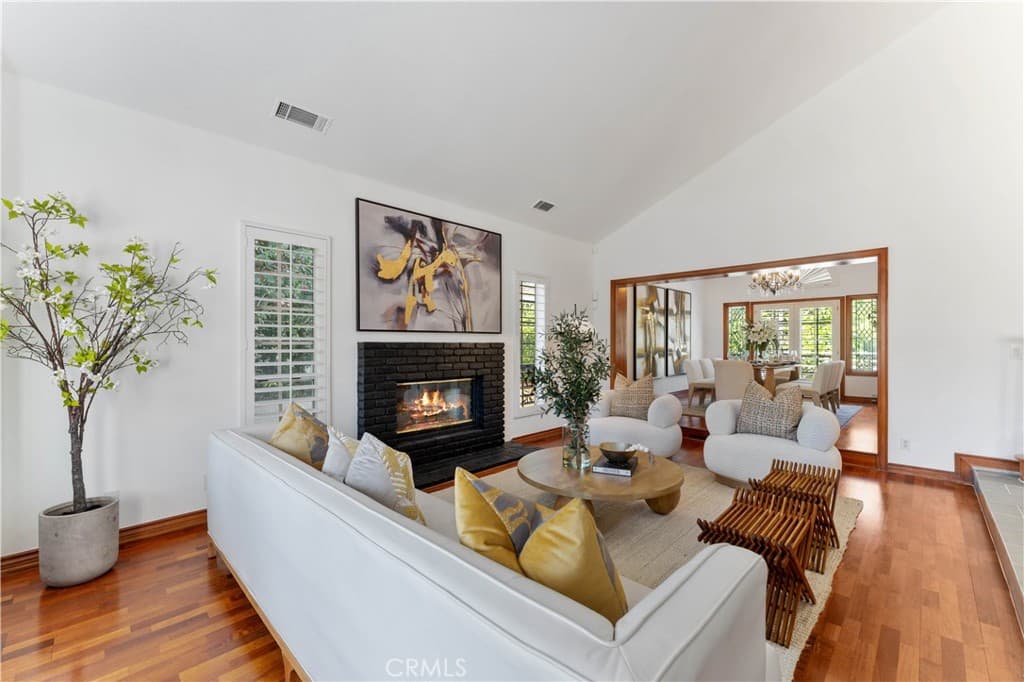 Home at 1011 Rodeo Road, Arcadia — photo 7 of 12