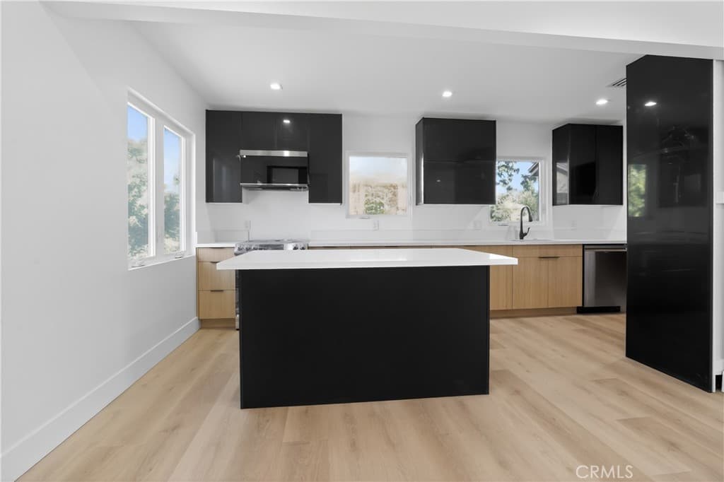 Home at 2485 Kellogg Park, Pomona — photo 4 of 12