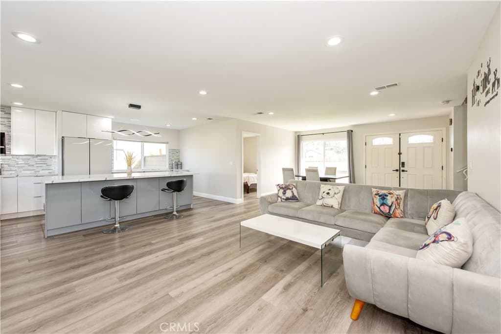 Home at 1109 Overlook Ridge, Diamond Bar — photo 3 of 12