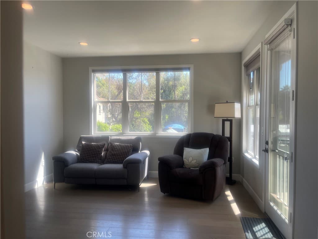 Condo at 835 Francesca 201, Walnut — photo 6 of 12