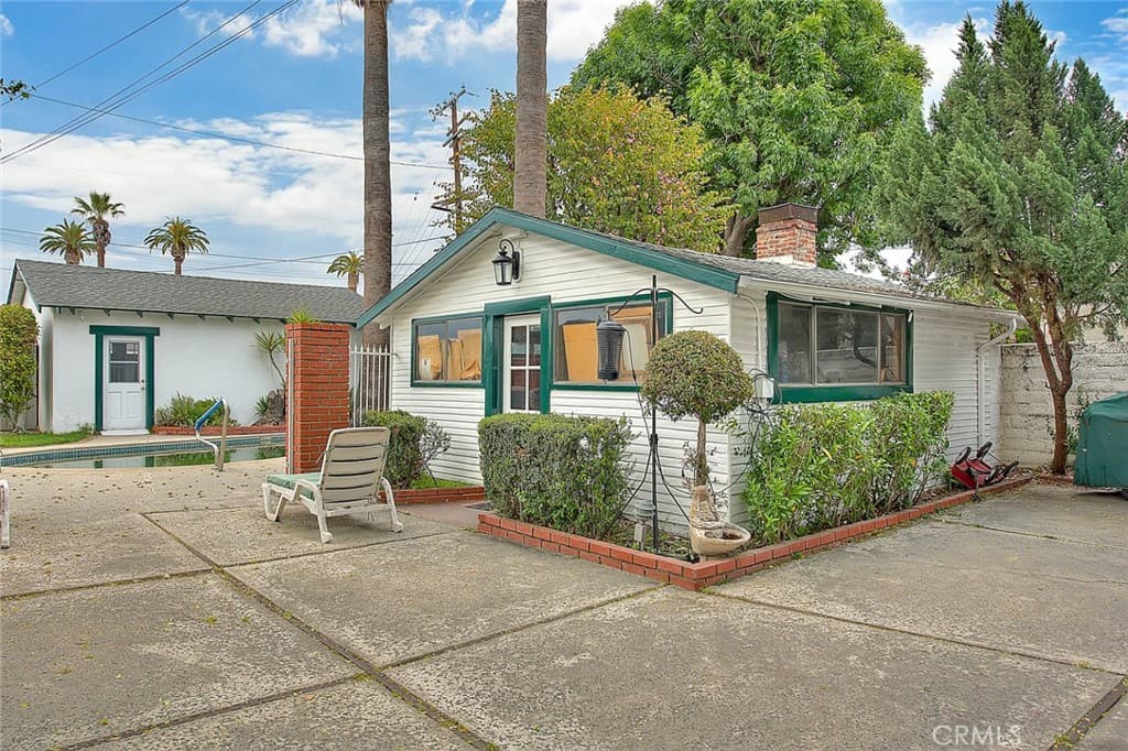 Home at 477 W Center, Covina — photo 2 of 12
