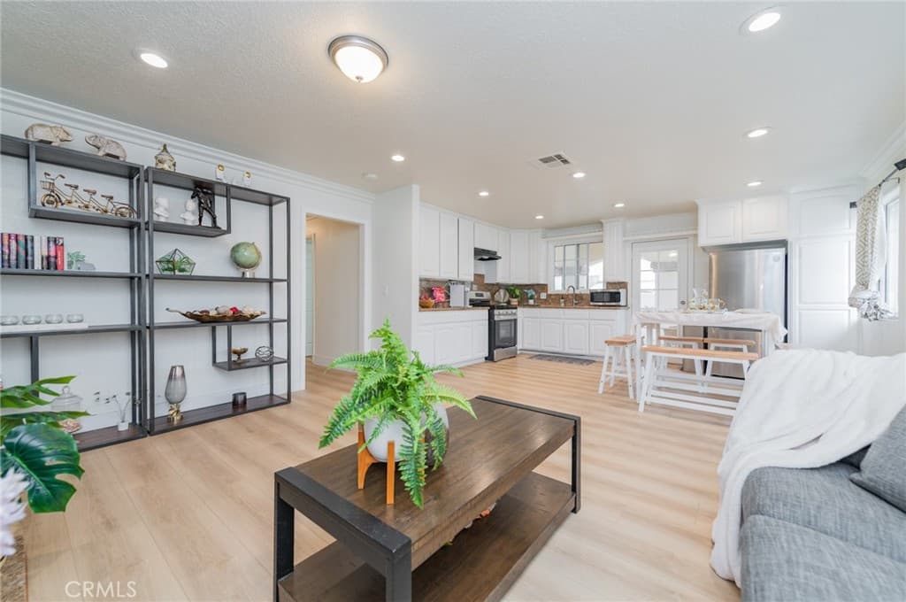 Home at 509 Sandy Hook Avenue, La Puente — photo 8 of 12