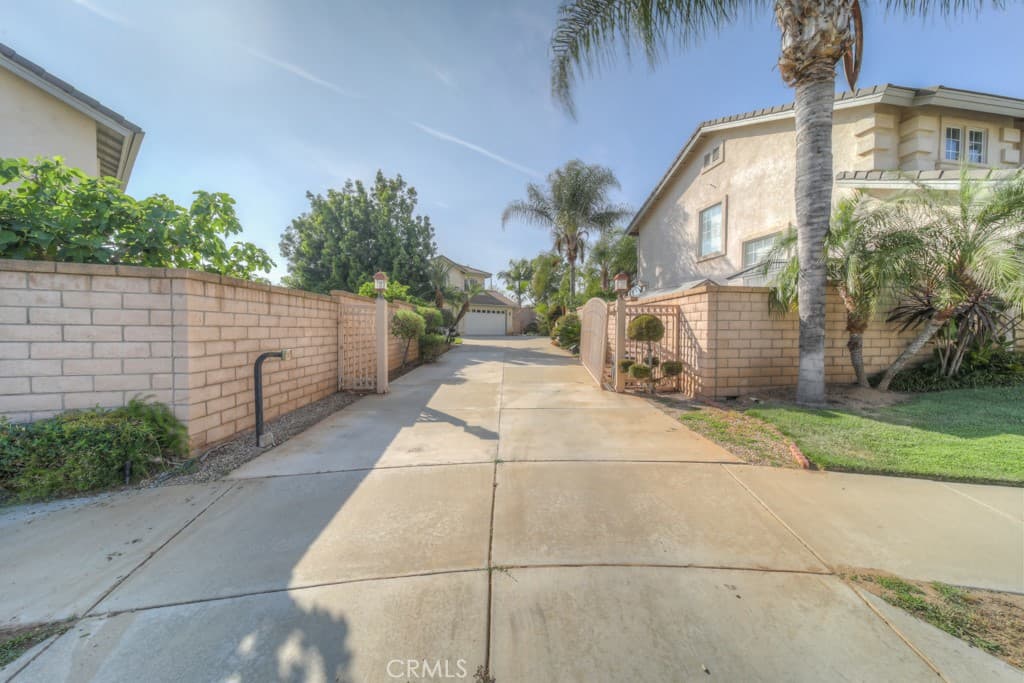 Home at 1829 Newcastle, San Dimas — photo 2 of 12