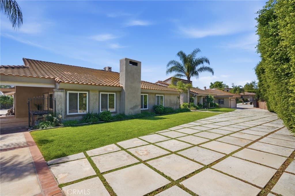 Home at 940 N Silent Ranch Drive, Glendora — photo 2 of 12