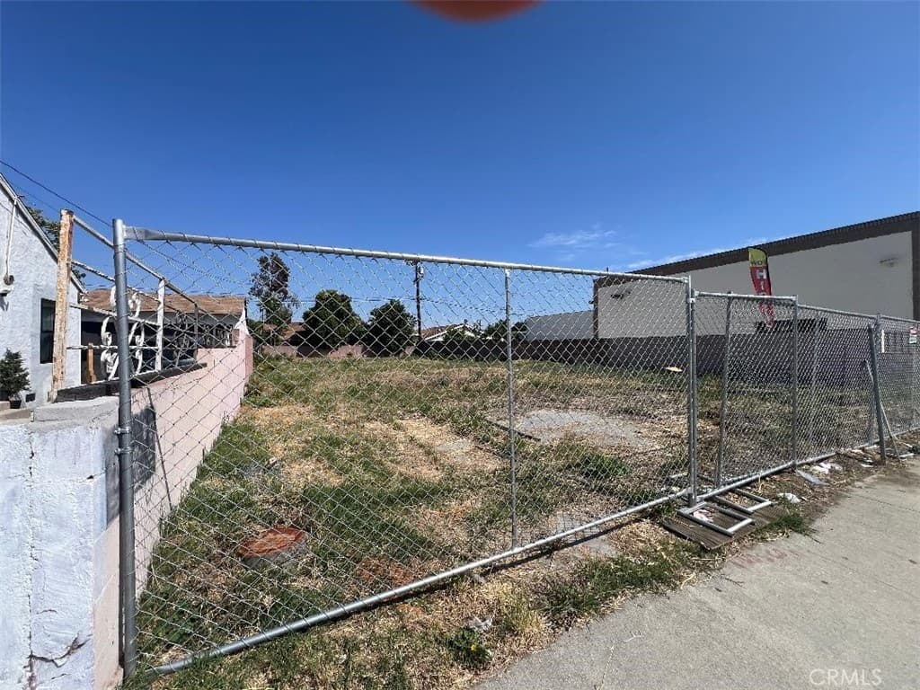 Home at 4004 Baldwin, El Monte — photo 1 of 4