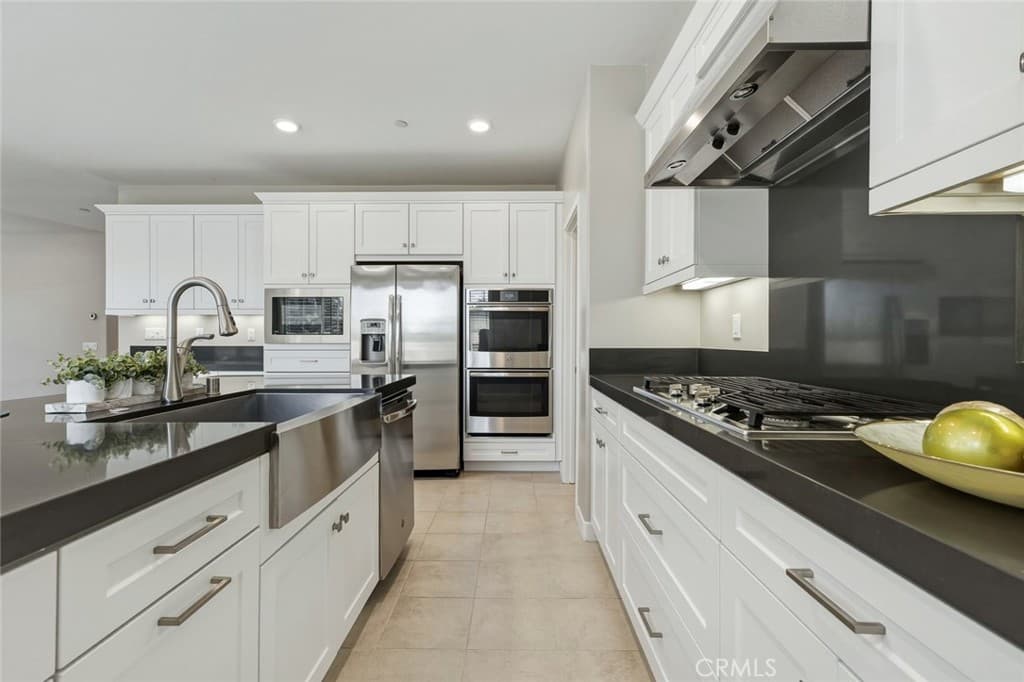 Home at 16 Greensboro Ct, Pomona — photo 12 of 12