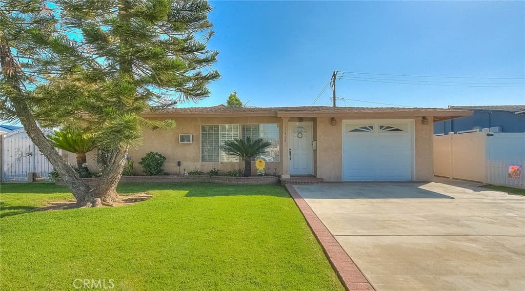 Home at 15468 Prichard Street, La Puente — photo 1 of 12