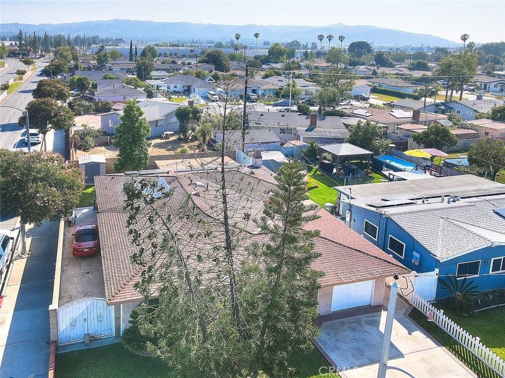 Home at 15468 Prichard Street, La Puente — photo 10 of 12