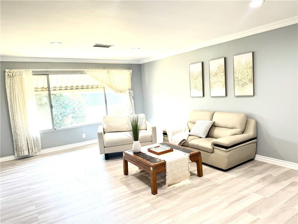 Home at 216 S Homerest, Covina — photo 6 of 12