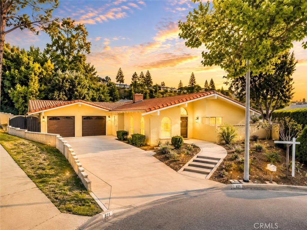 Home at 821 Guanajuato, Claremont — photo 2 of 12