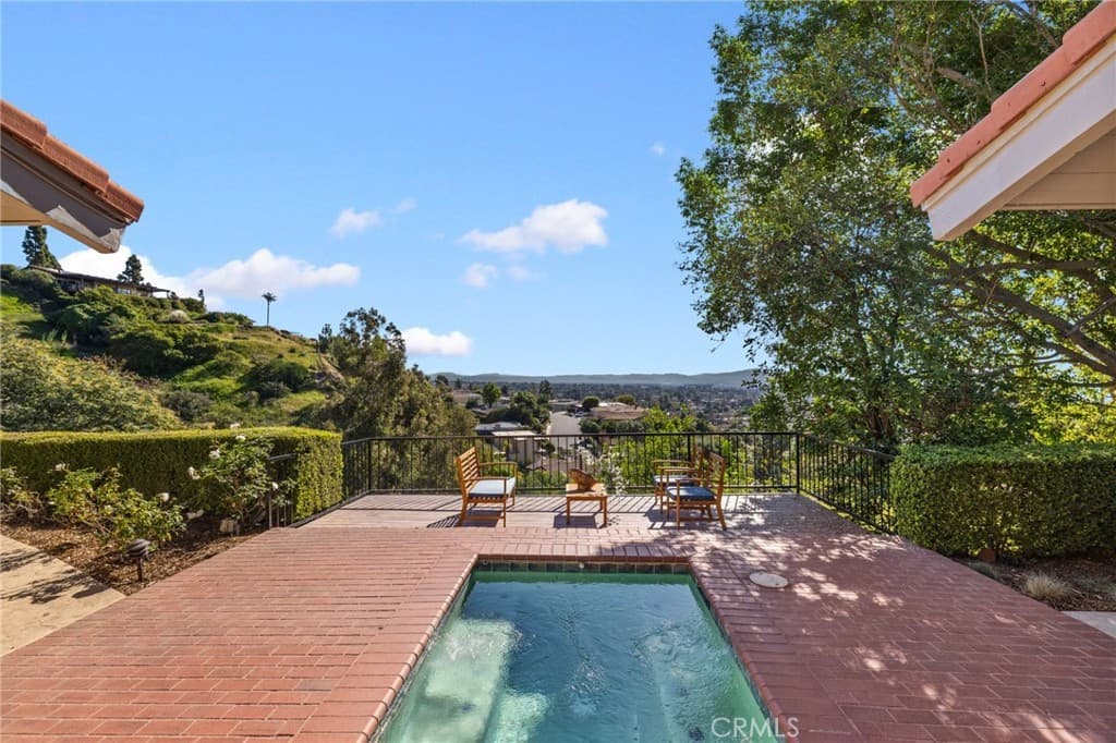 Home at 821 Guanajuato, Claremont — photo 3 of 12