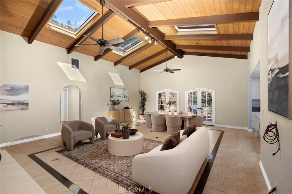 Home at 821 Guanajuato, Claremont — photo 7 of 12