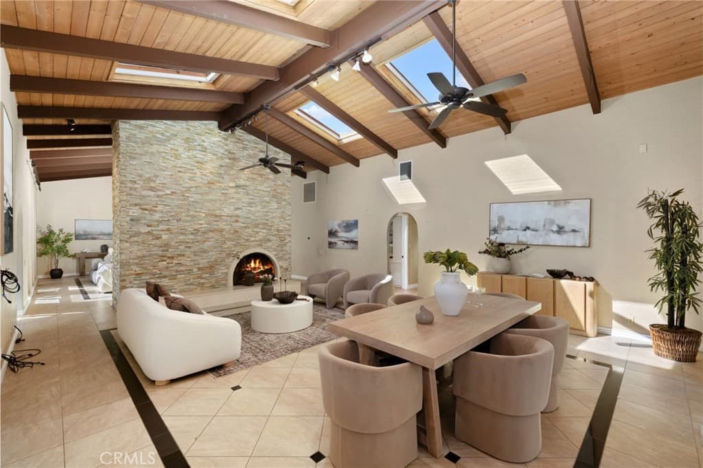 Home at 821 Guanajuato, Claremont — photo 8 of 12
