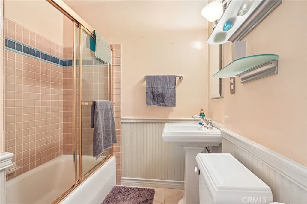 Home at 845 Oakdale, Monrovia — photo 11 of 12