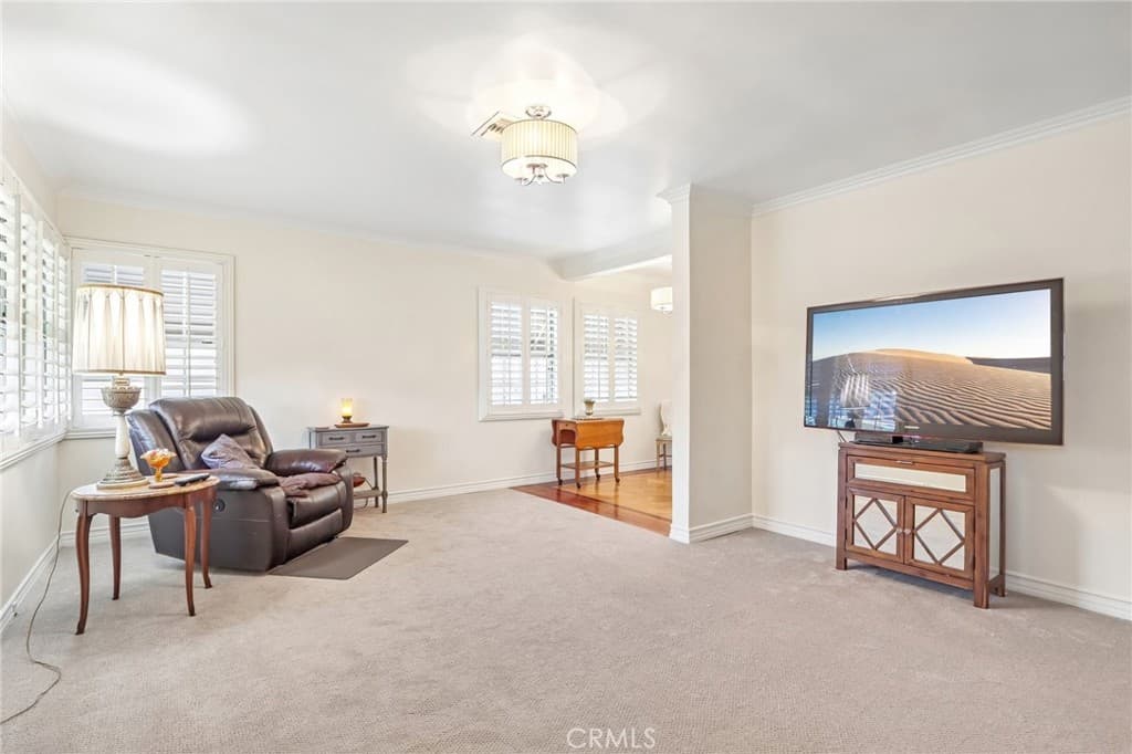 Home at 845 Oakdale, Monrovia — photo 4 of 12