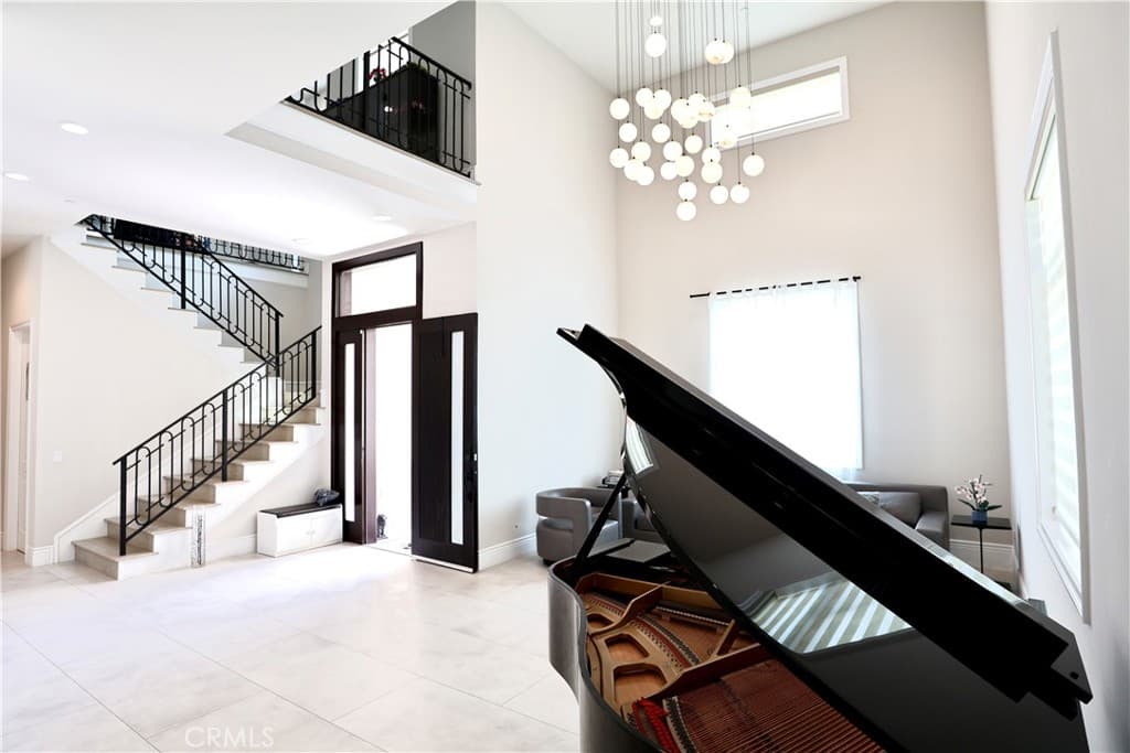 Home at 1330 Waterbrook, Walnut — photo 6 of 12