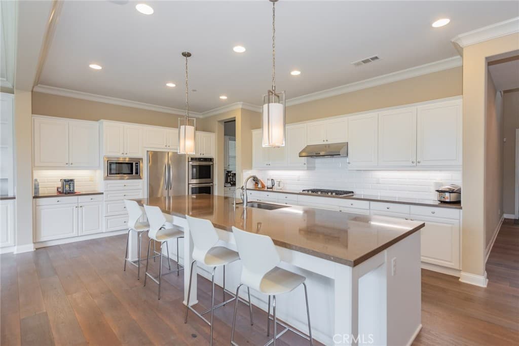 Home at 572 E Vosburg Drive, Azusa — photo 8 of 12