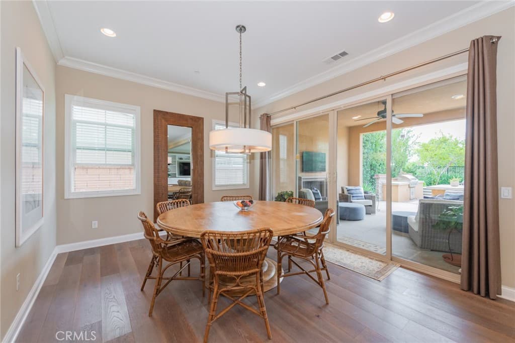 Home at 572 E Vosburg Drive, Azusa — photo 10 of 12