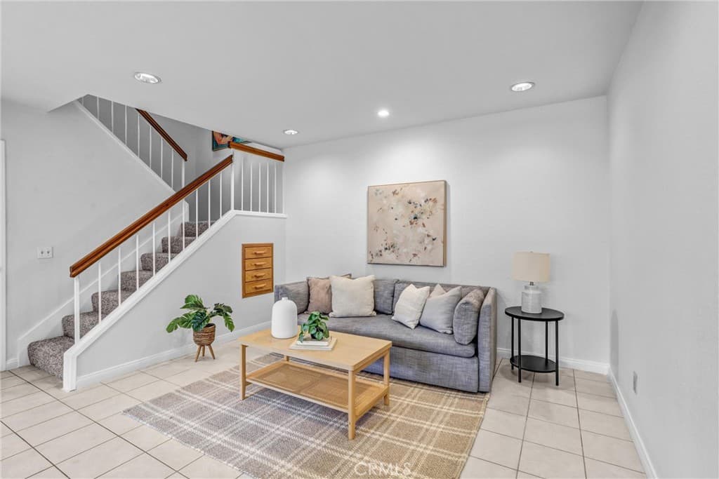 Condo at 23025 Paseo De Terrado 5, Diamond Bar — photo 8 of 12