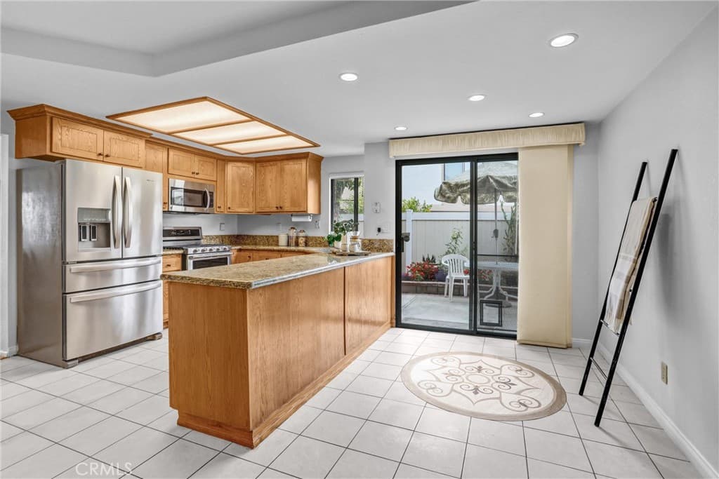 Condo at 23025 Paseo De Terrado 5, Diamond Bar — photo 10 of 12