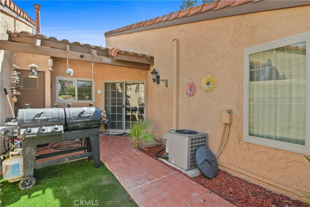 Condo at 1942 Hawaii, West Covina — photo 11 of 12