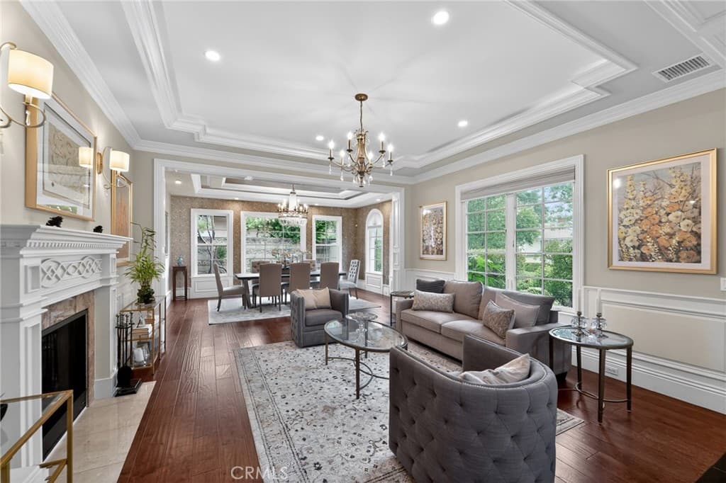 Home at 200 W Pamela Road, Arcadia — photo 4 of 12