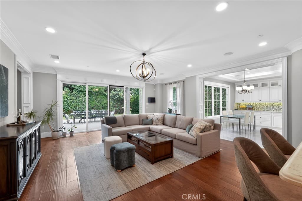 Home at 200 W Pamela Road, Arcadia — photo 8 of 12