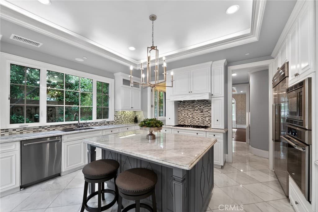 Home at 200 W Pamela Road, Arcadia — photo 10 of 12