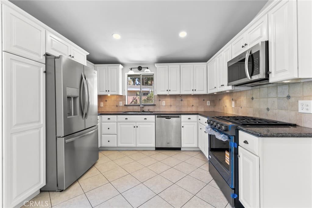 Home at 1027 N Greer, Covina — photo 10 of 12