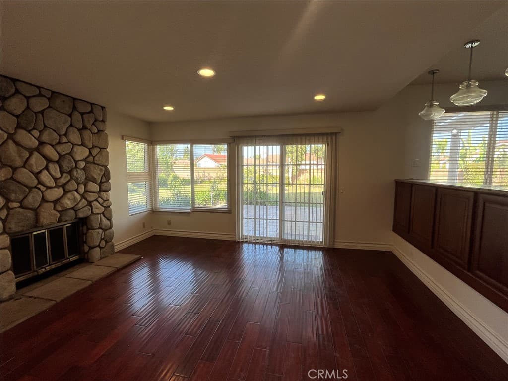 Home at 926 S Essex, San Dimas — photo 11 of 12