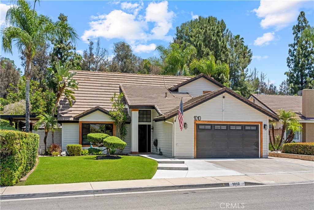 Home at 1010 Cogburn, Diamond Bar — photo 2 of 12