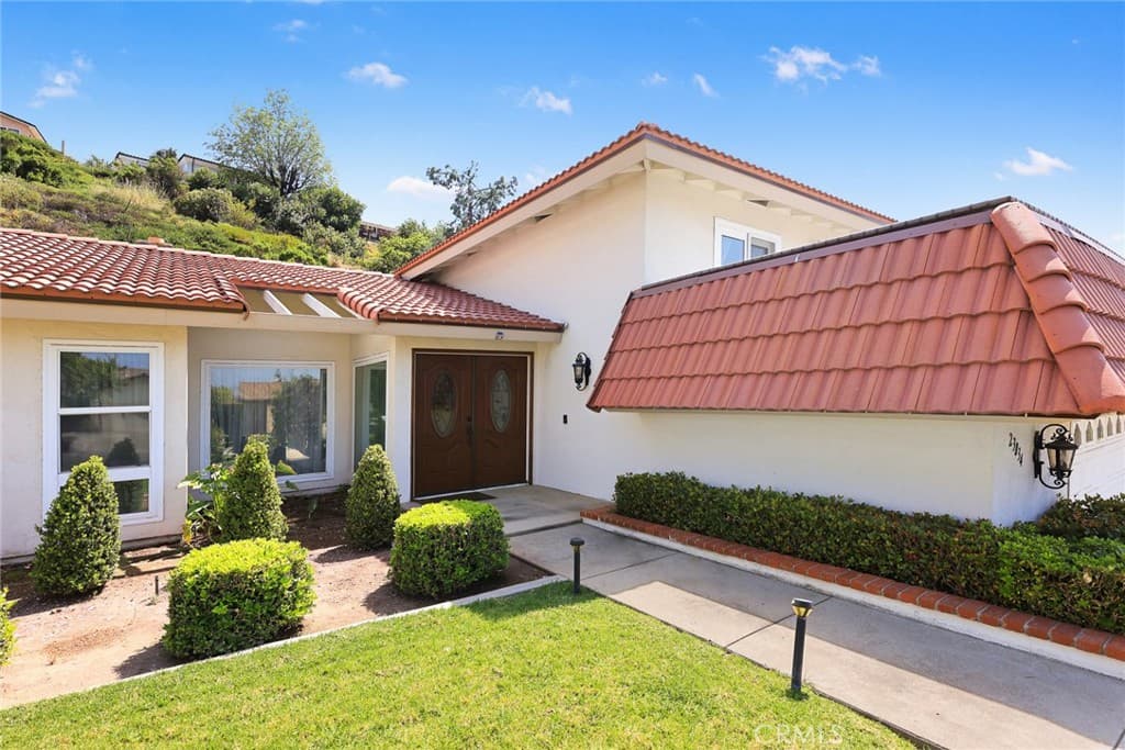 Home at 23834 Sunset Crossing, Diamond Bar — photo 3 of 12
