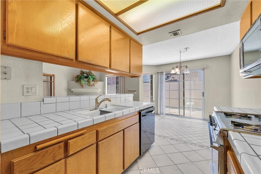 Condo at 815 Tiverton Court, San Dimas — photo 12 of 12